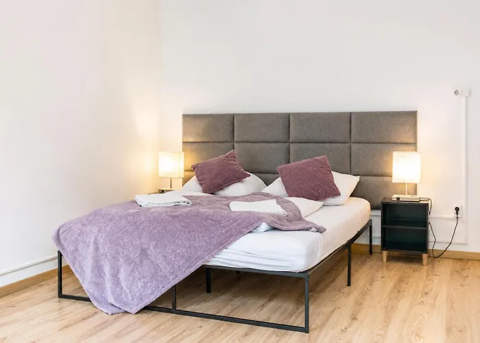 Comfy 2br For Long *